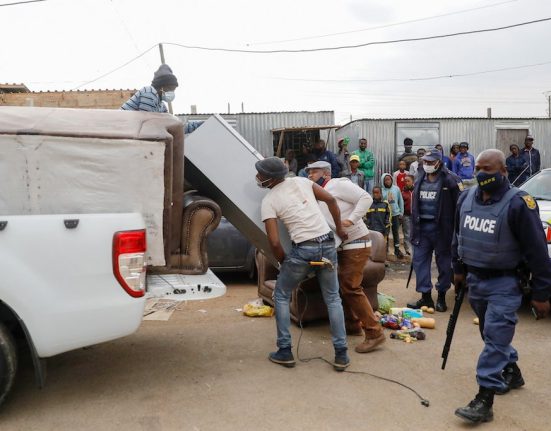 Police seize looted goods business