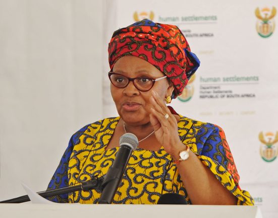 Nosiviwe Mapisa-Nqakula