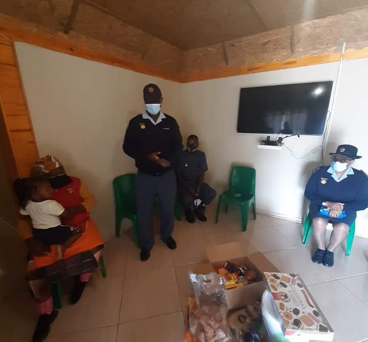 The Eastern Cape South African Police Services in a Christmas spirit, overwhelm two families with Christmas gifts and groceries.